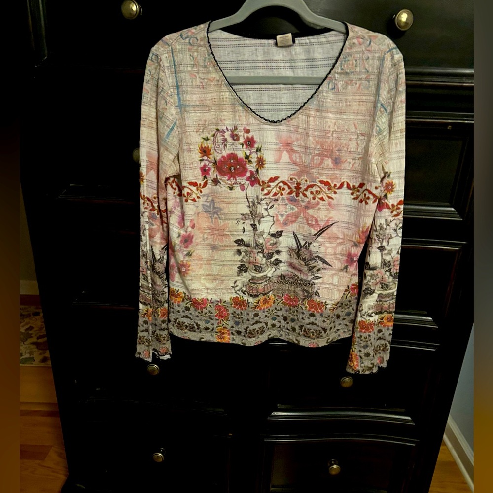 Delicate Ladies Top